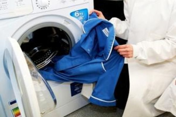 Lavagem do Uniforme: Dever do Patrão ou do Empregado?